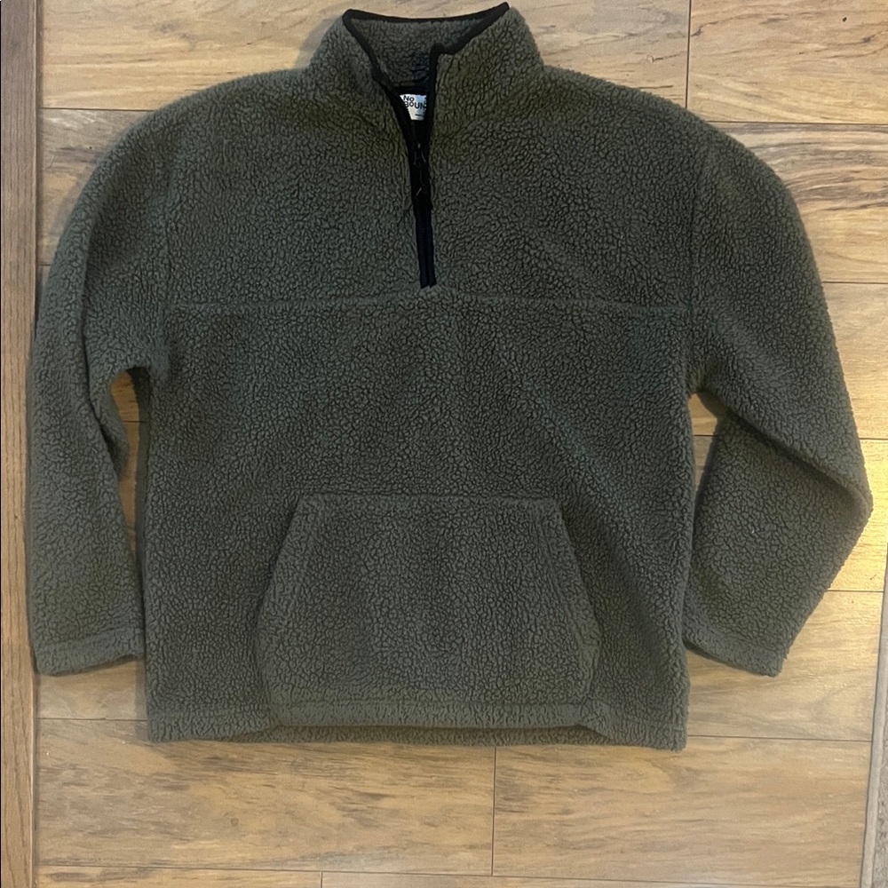 No Boundaries Men's Dark Green Zip Up Sweater